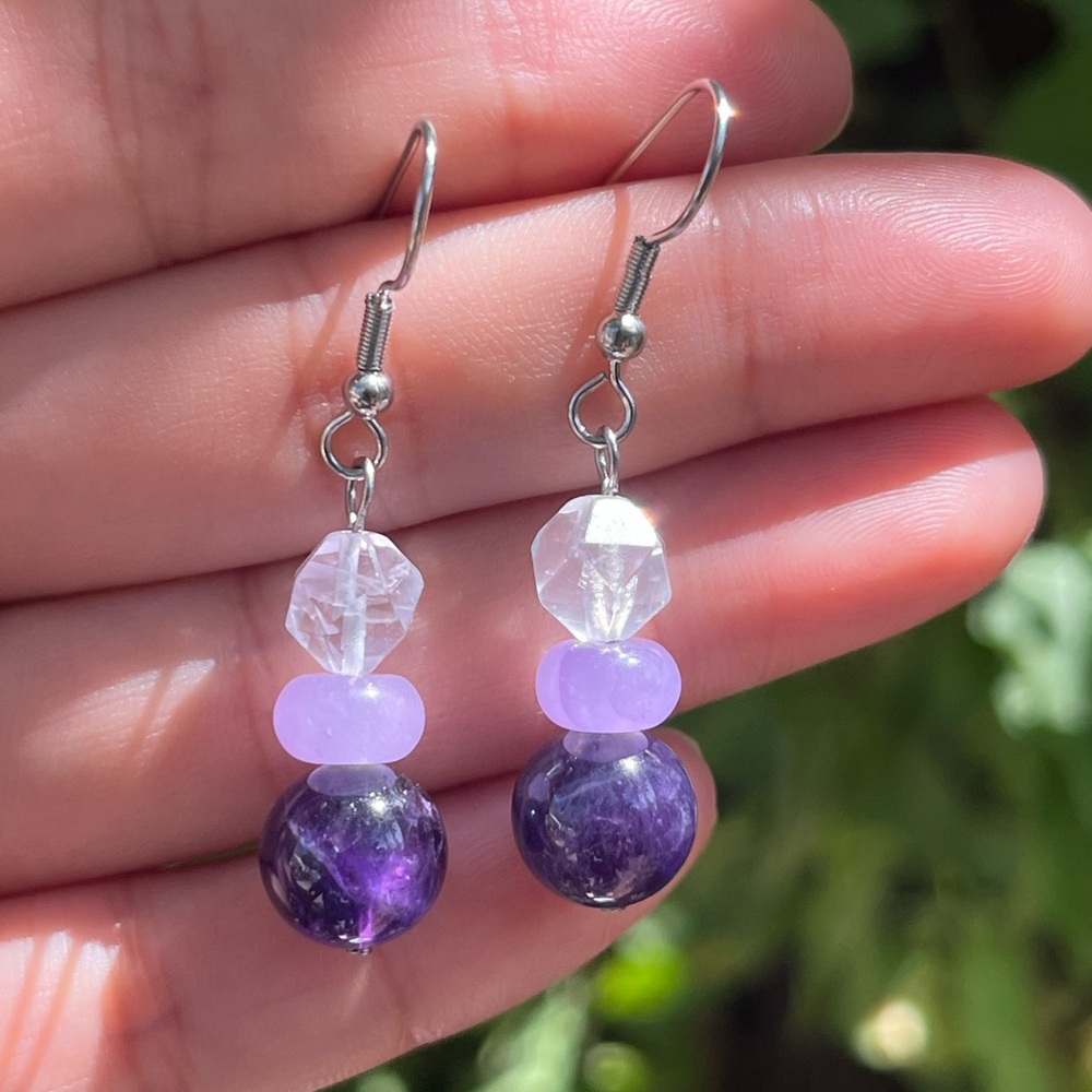 Stainless steel amethyst purple‎ chalcedony earring